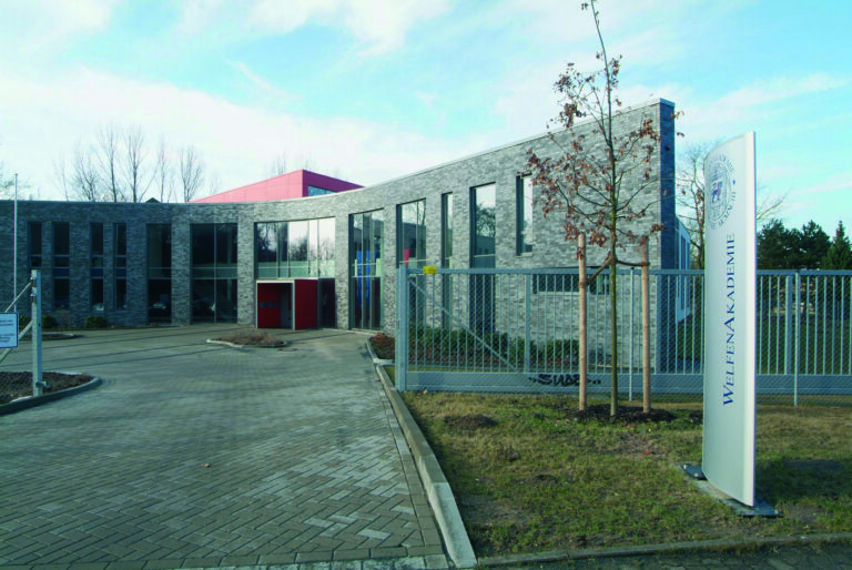 Der Eingang an der Salzdahlumer Straße